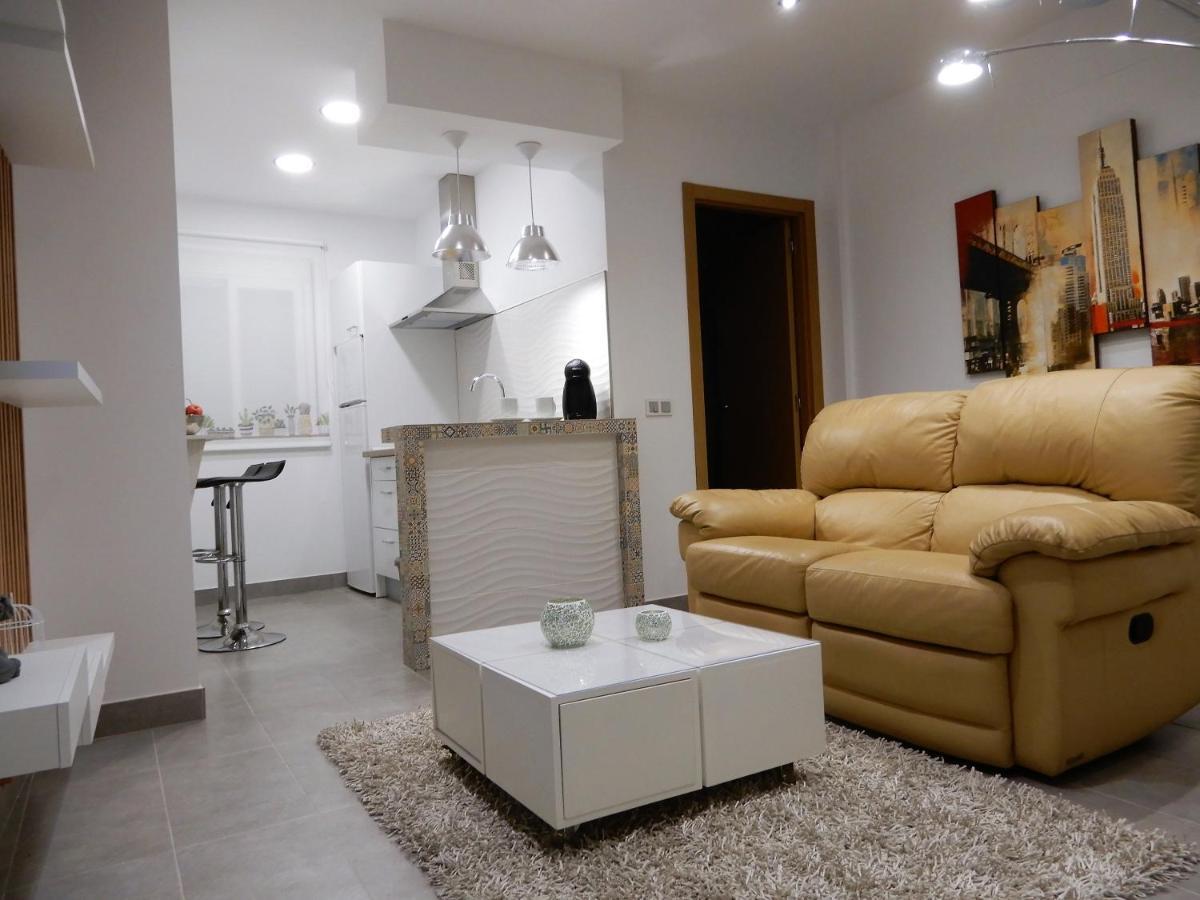 Romantico Estudio Centro De 阿尔赫西拉斯 外观 照片